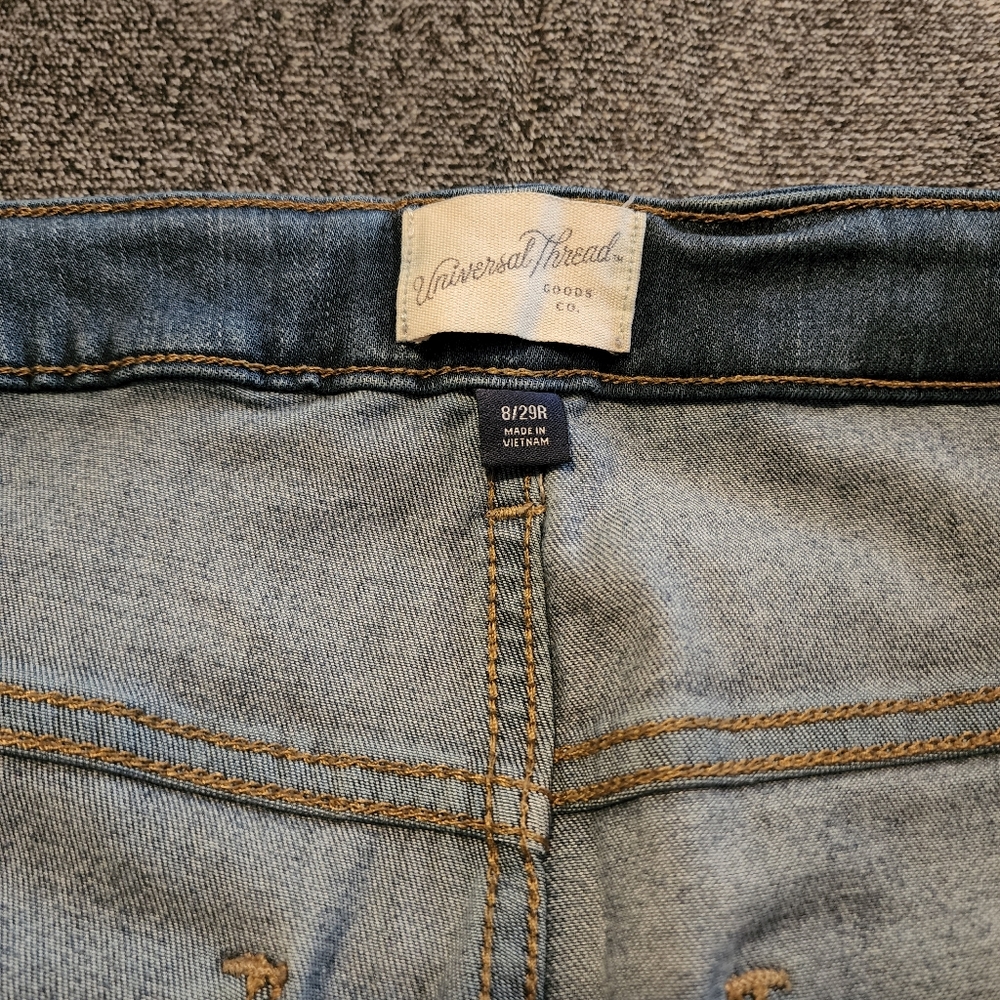Universal Thread woman's jeans - Picture 2 of 5